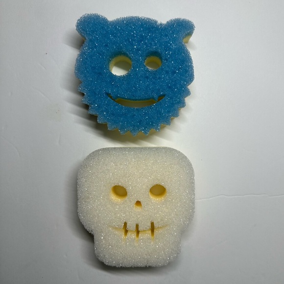 Scrub Daddy Mommy Special Edition Halloween - Limited Edition - Bat & Skeleton - Picture 10 of 10